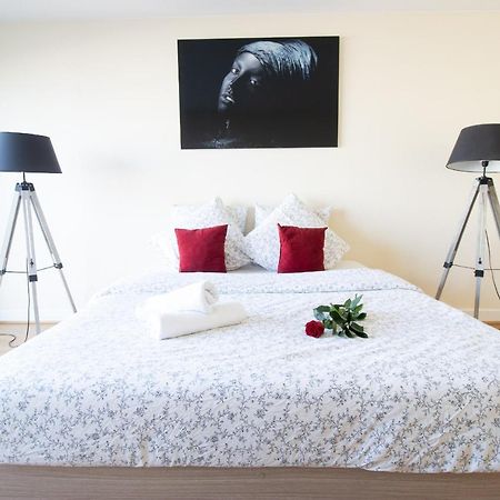 Appartement Spacieux Vue Cathedrale Reims Exterior foto