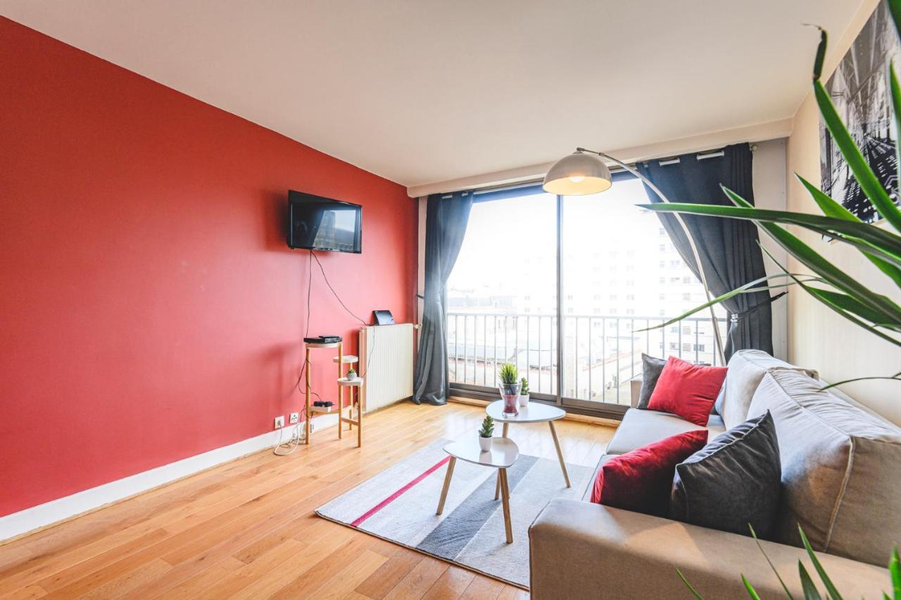 Appartement Spacieux Vue Cathedrale Reims Exterior foto