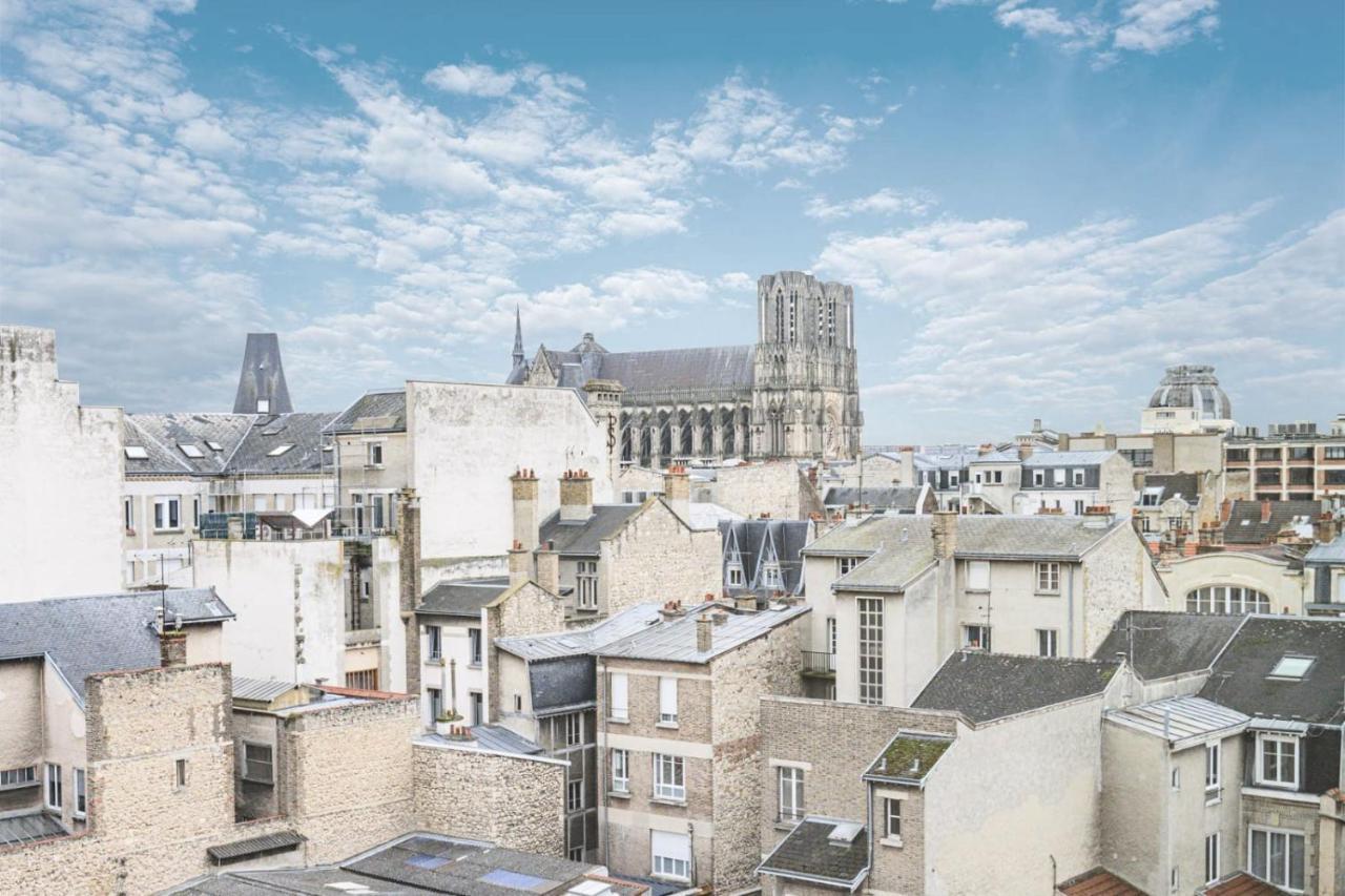 Appartement Spacieux Vue Cathedrale Reims Exterior foto