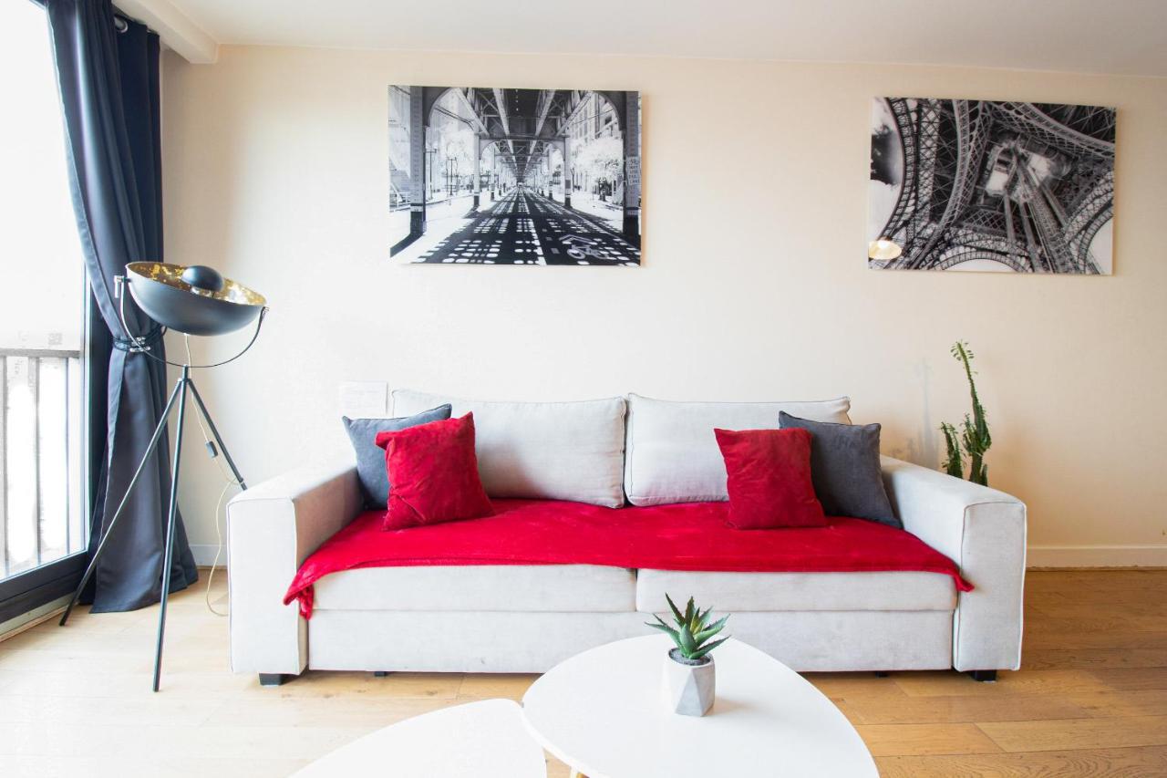 Appartement Spacieux Vue Cathedrale Reims Exterior foto